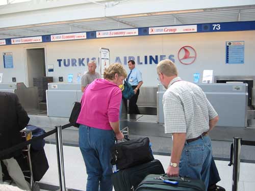 001in_airport